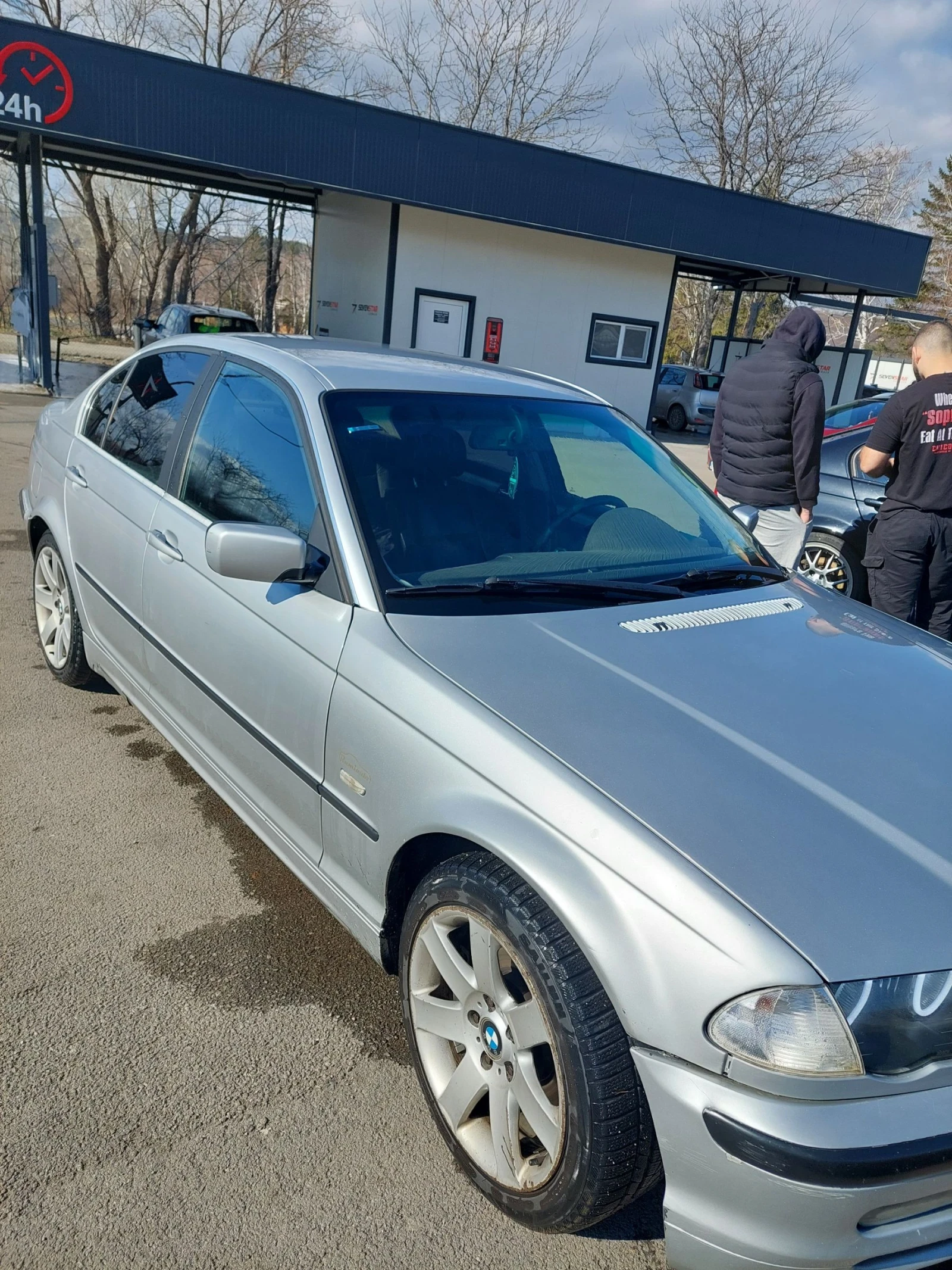 BMW 330  - изображение 4