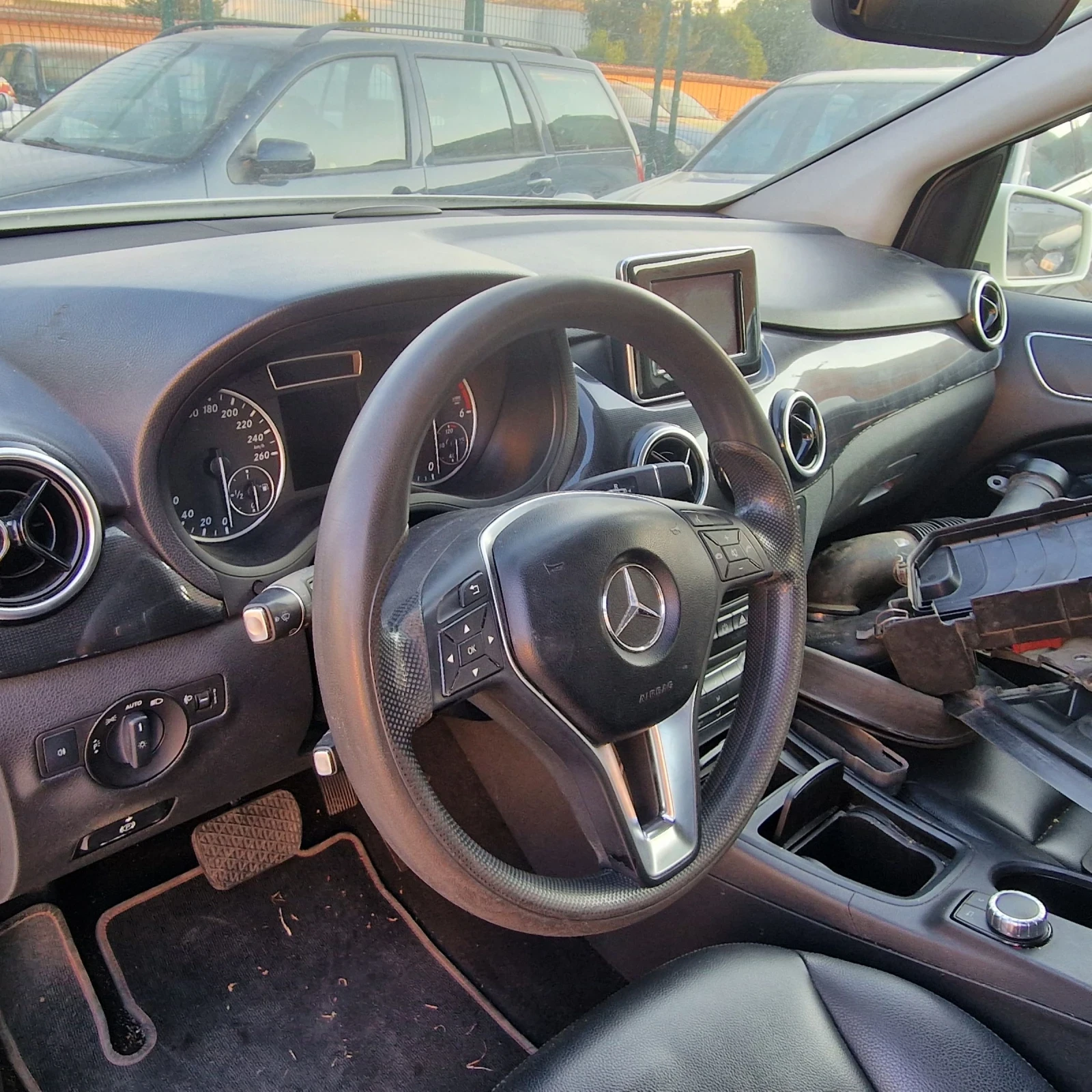 Mercedes-Benz B 200 B180B220B250 - изображение 5