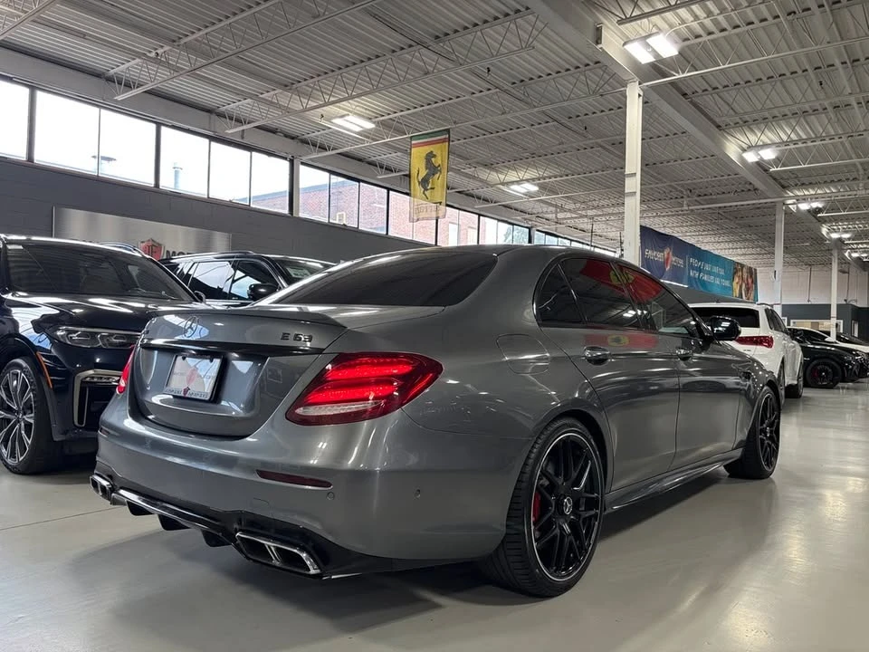 Mercedes-Benz E 63 AMG S 4MATIC+ * * CARFAX * * АВТОКРЕДИТ * *  - изображение 3