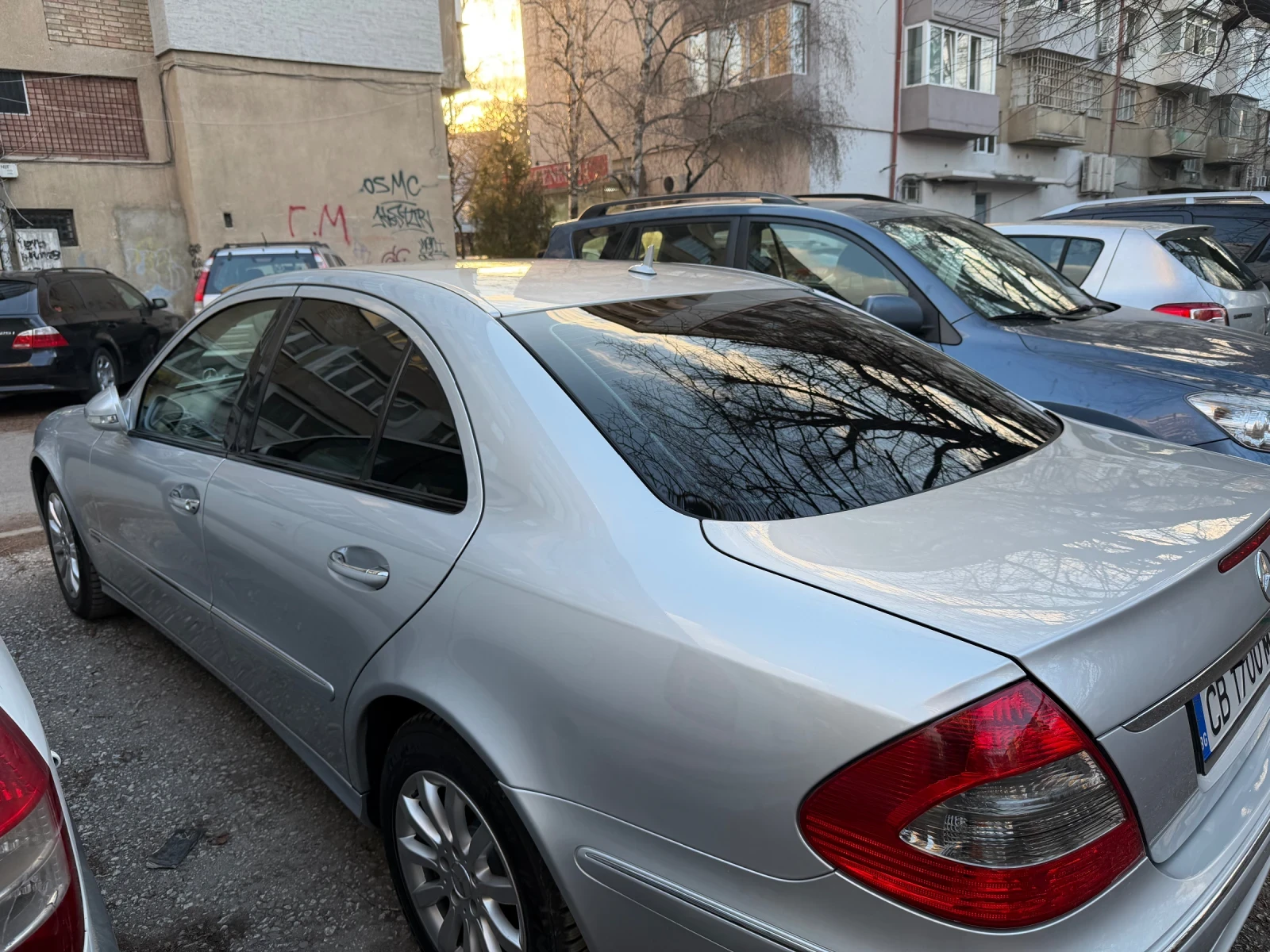 Mercedes-Benz E 280, снимка 2 - Автомобили и джипове - 53980307