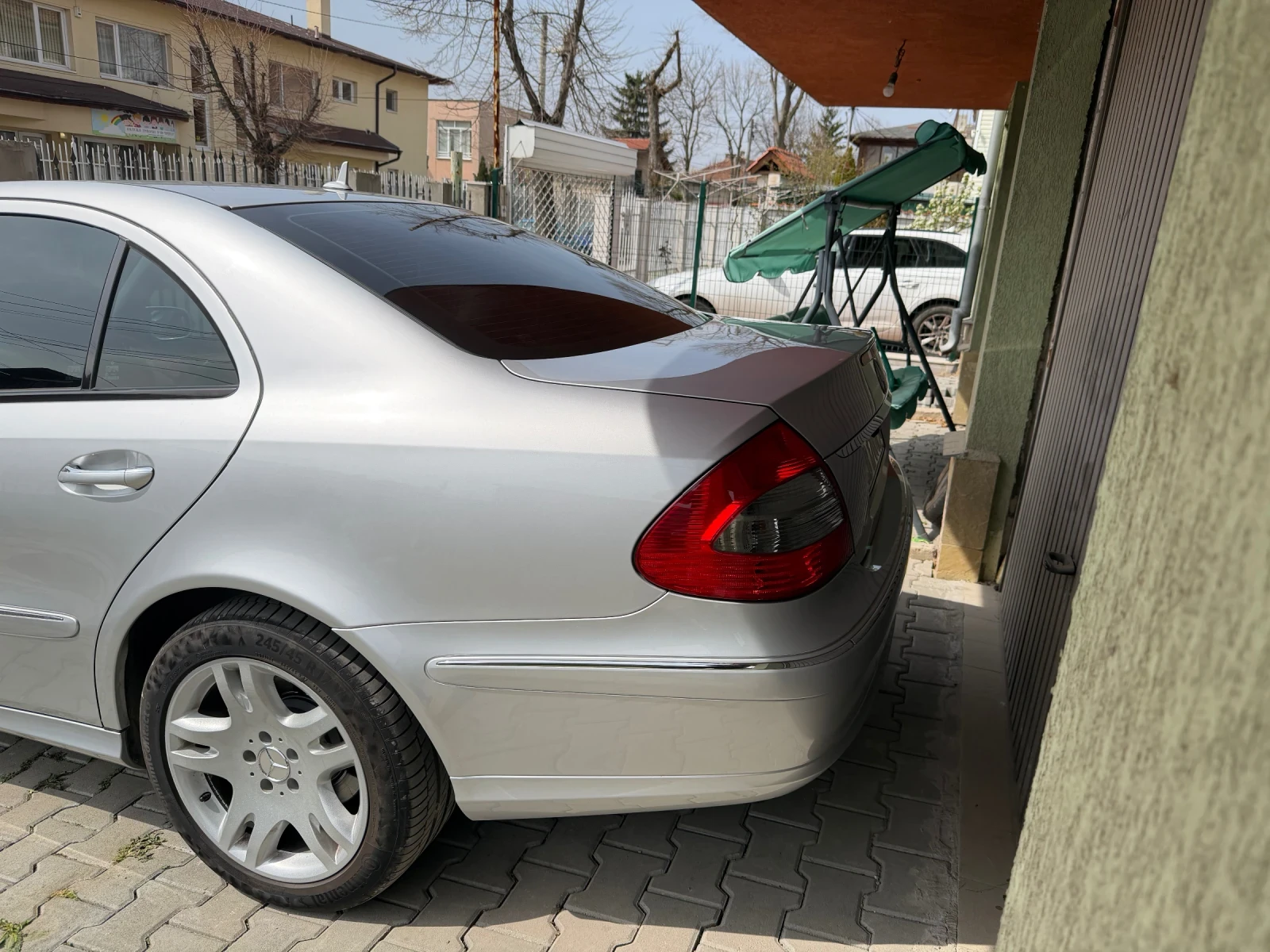 Mercedes-Benz E 280 3.0 V6, снимка 5 - Автомобили и джипове - 53980307