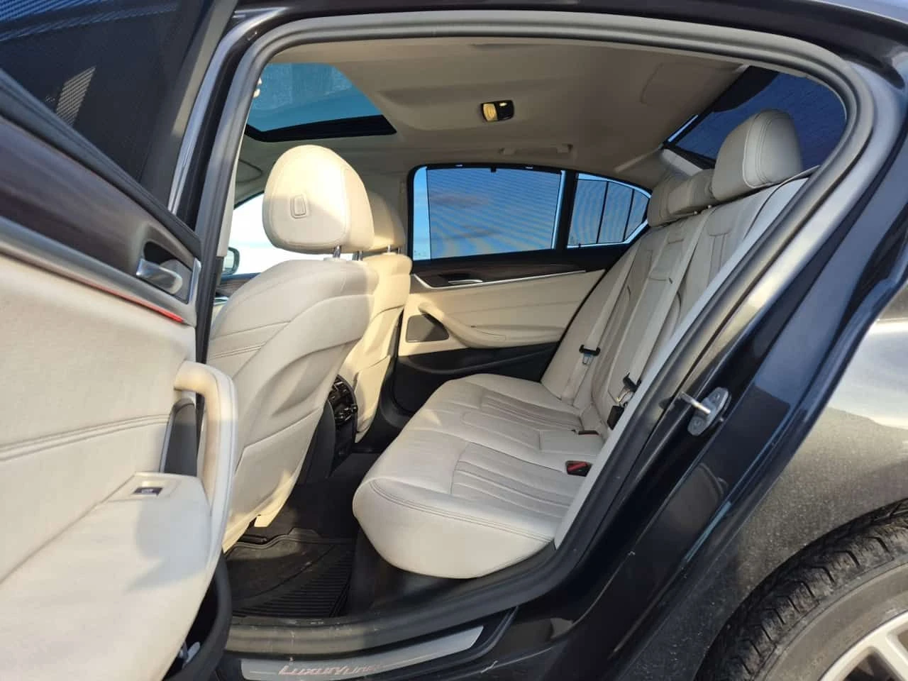 BMW 530 I XDRIVE| PANORAMA| ��������| CARFAX|  | Mobile.bg � ����������� 12