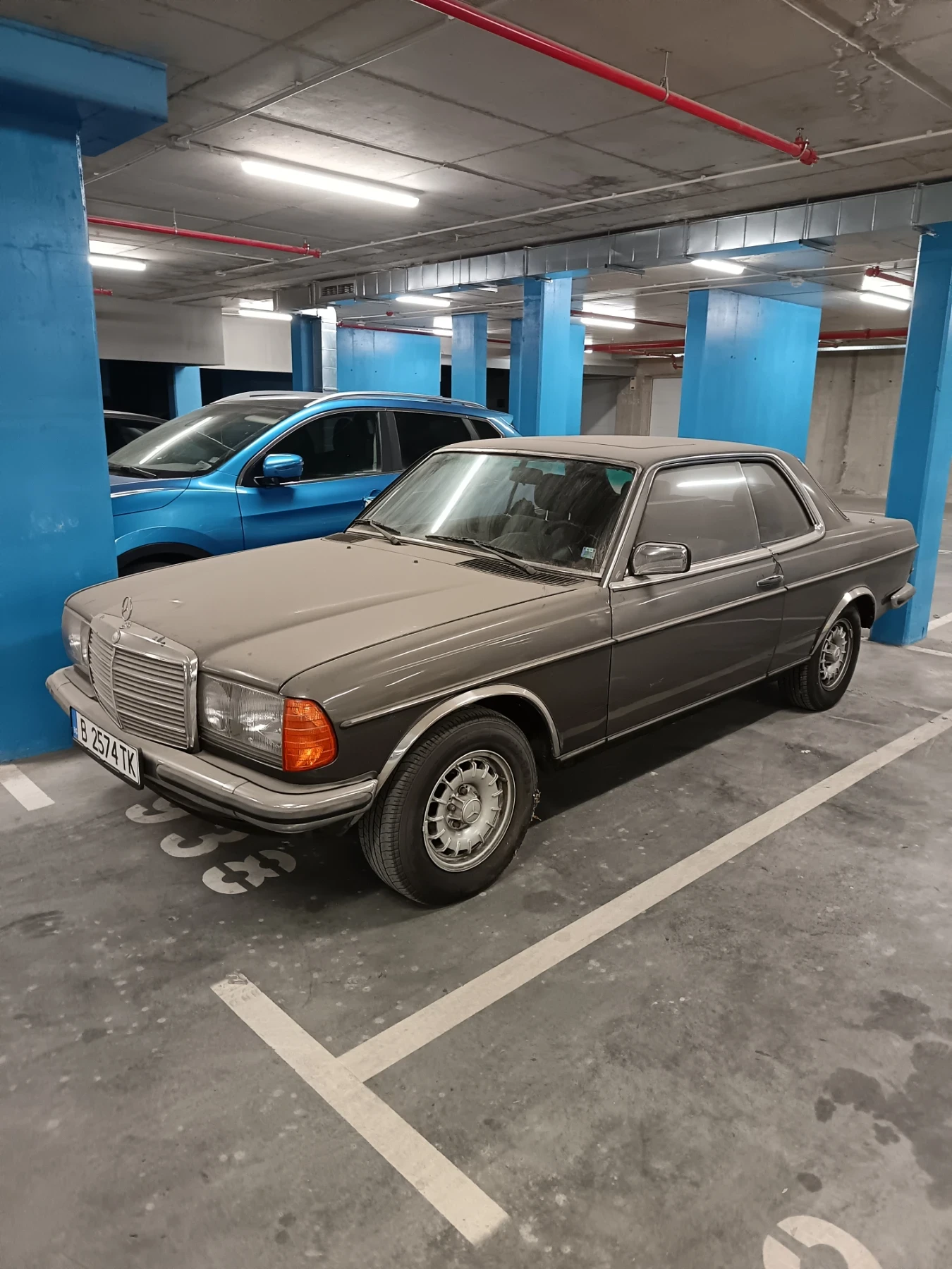 Mercedes-Benz 123, снимка 2 - Автомобили и джипове - 54165700