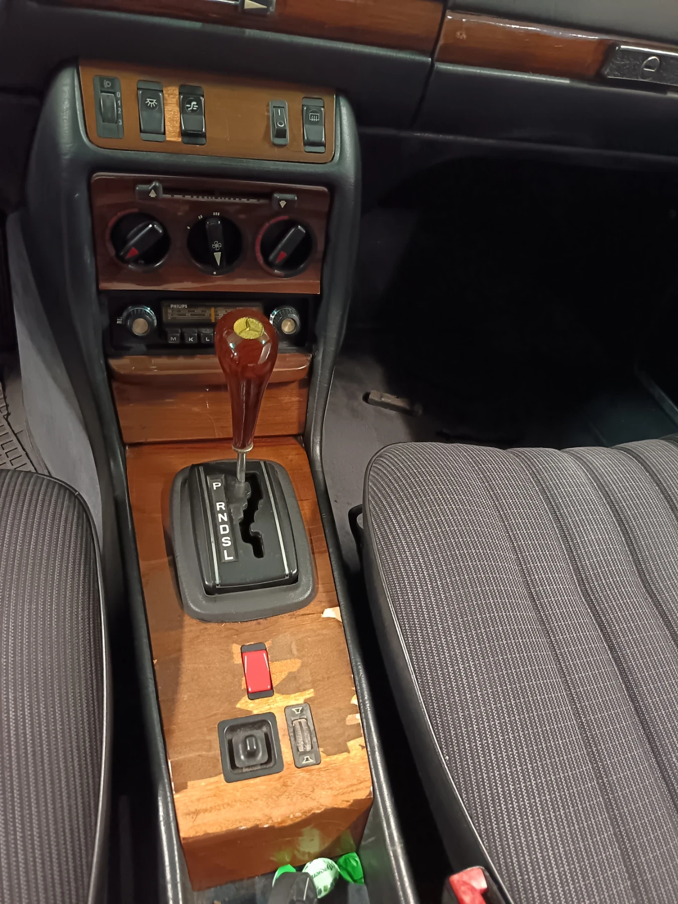 Mercedes-Benz 123, снимка 10 - Автомобили и джипове - 54165700