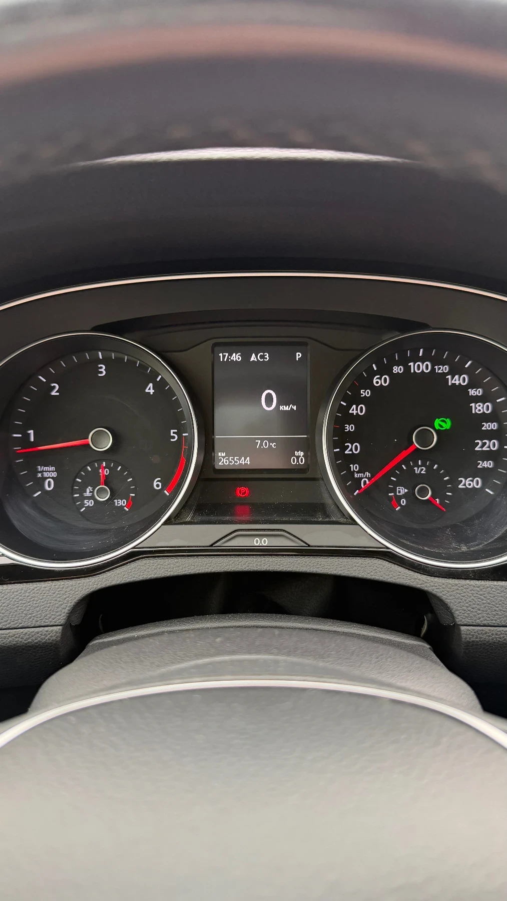 VW Passat 2.0TDI* LED* DISTRONIC* , снимка 15 - Автомобили и джипове - 54400159