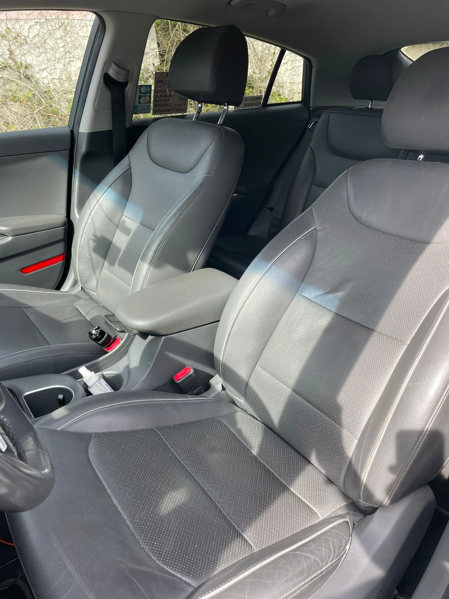 Hyundai Ioniq Plug-in Hybrid, снимка 8 - Автомобили и джипове - 55064041