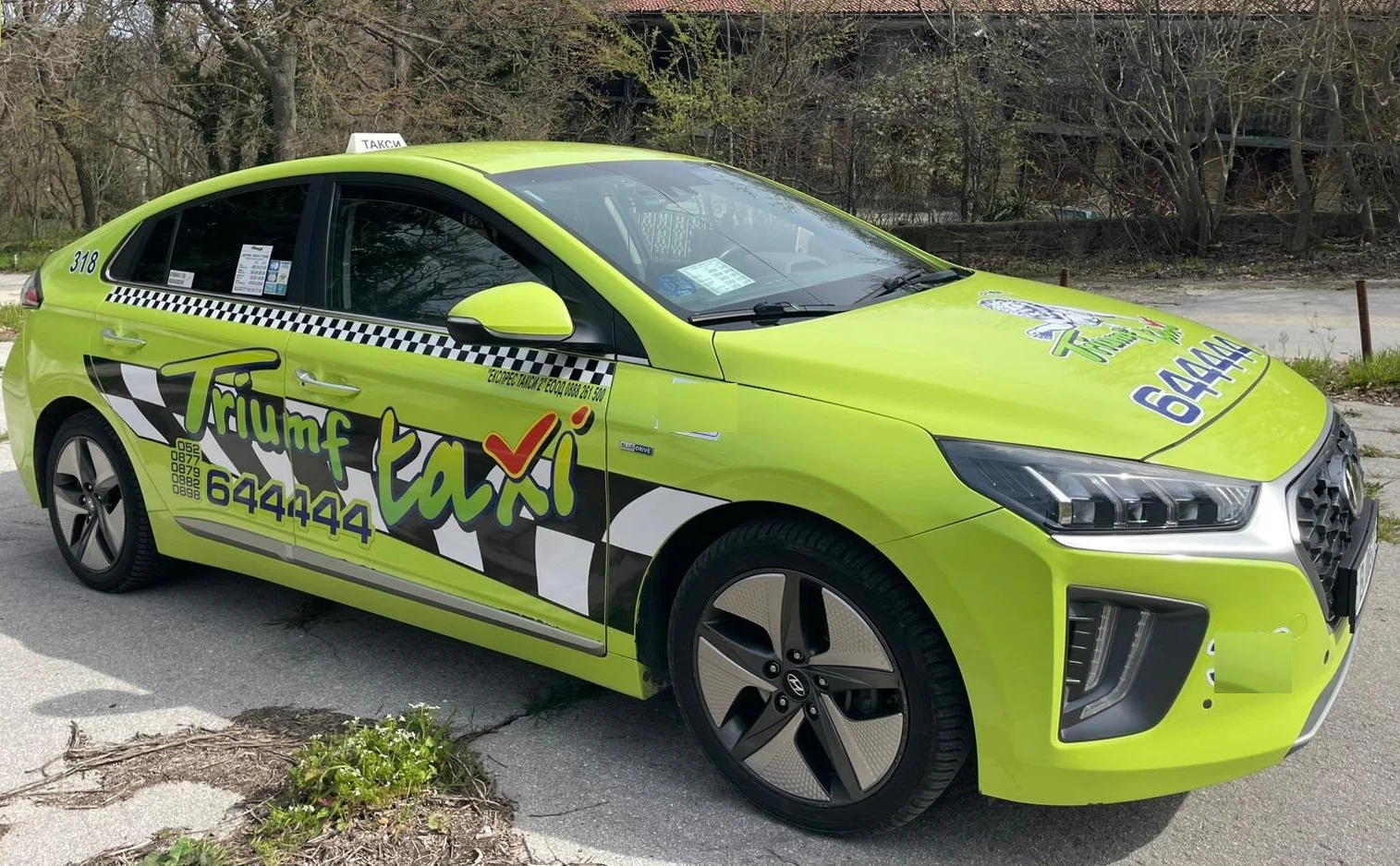 Hyundai Ioniq Plug-in Hybrid, снимка 3 - Автомобили и джипове - 55064041
