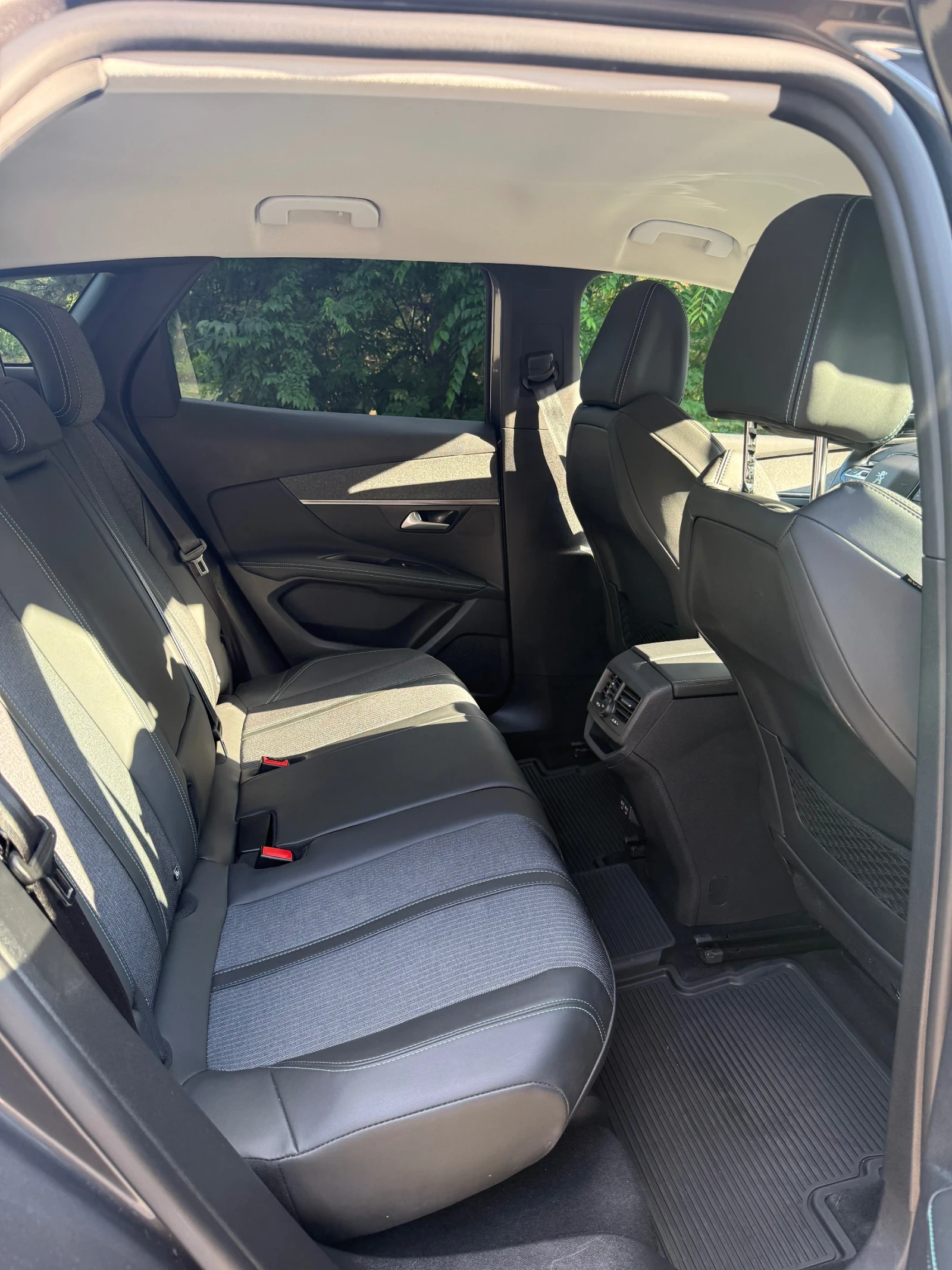 Peugeot 3008 Peugeot 3008 New Line Up ALLURE PACK 1.5 BlueHDi 1, снимка 15 - Автомобили и джипове - 55182535