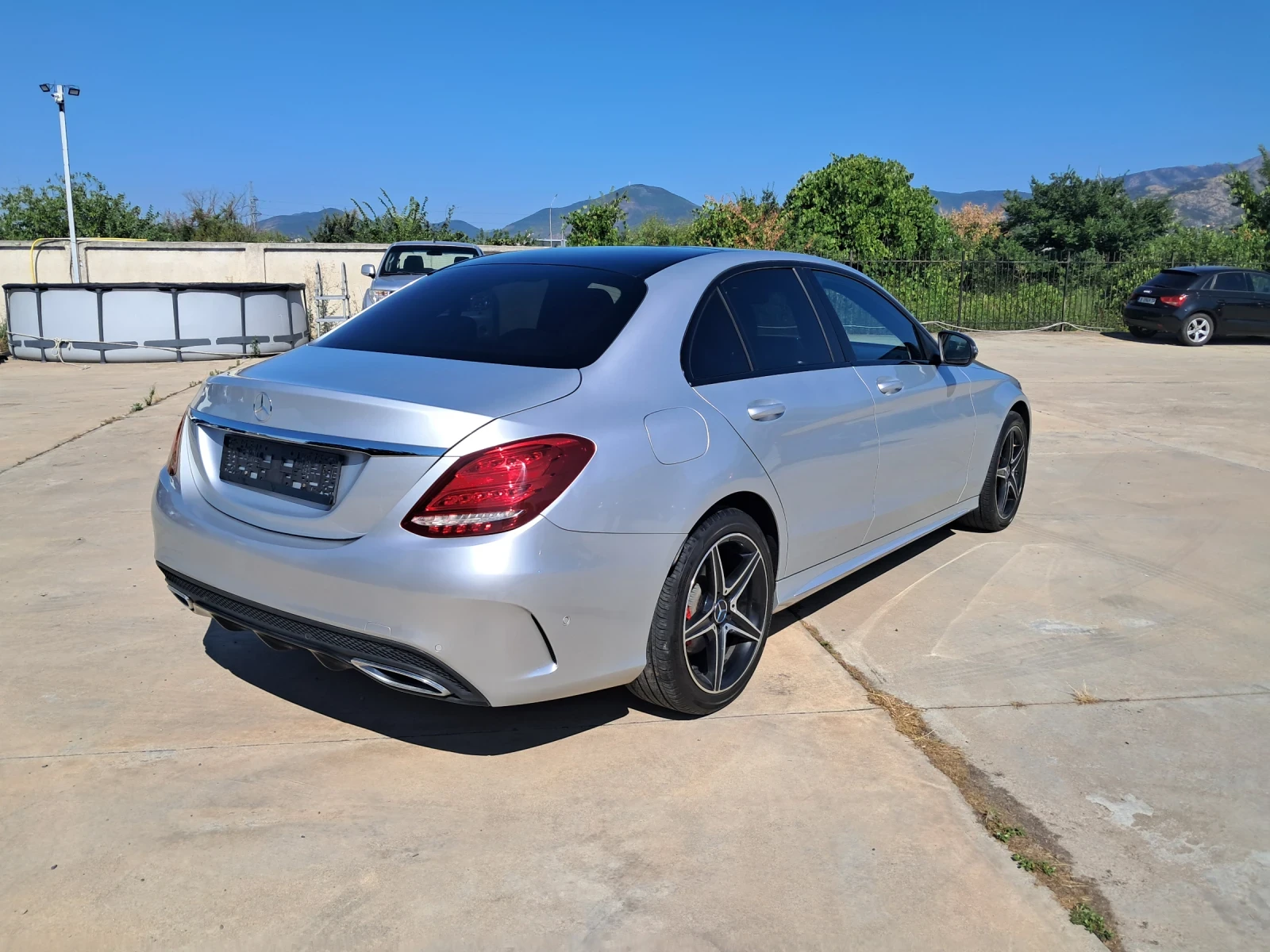 Mercedes-Benz C 220 AMG-PAKET PANORAMA BURMASTER, снимка 3 - Автомобили и джипове - 55386922