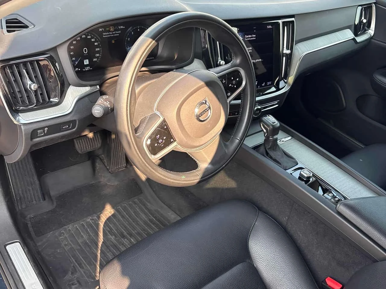 Volvo V60 Cross Country * T5 AWD * АВТОКРЕДИТ БЕЗ ПЪРВОНАЧАЛНА ВНОСКА* , снимка 5 - Автомобили и джипове - 55572034