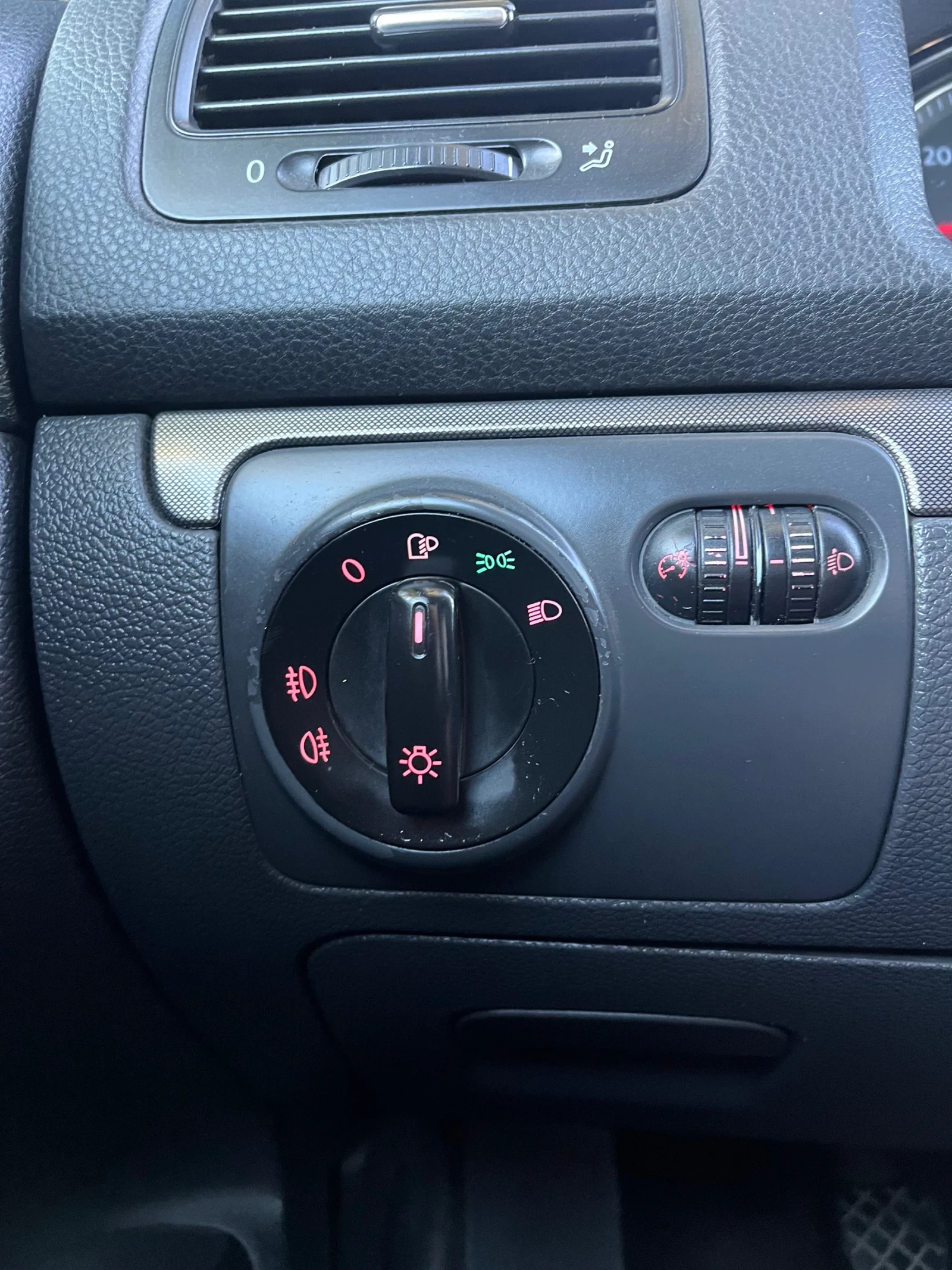 VW Golf, снимка 10 - Автомобили и джипове - 56012608