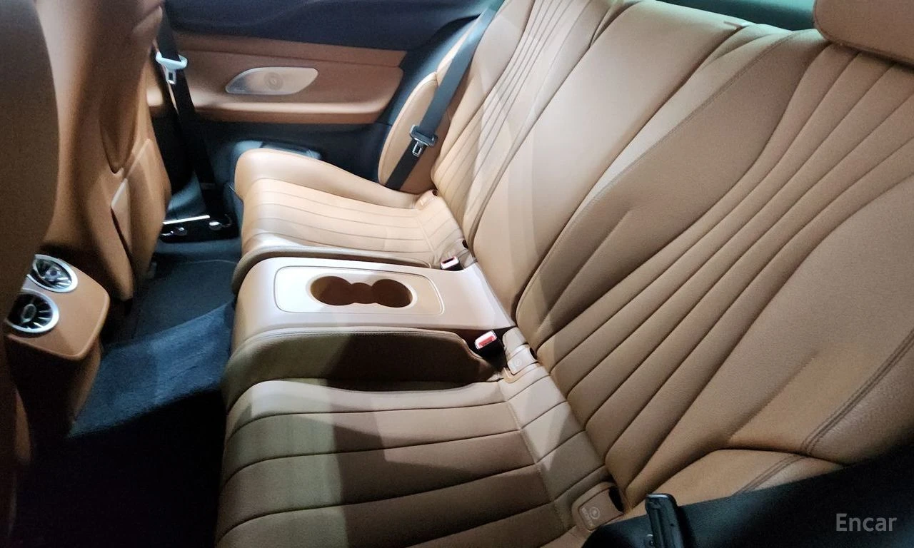 Mercedes-Benz E 450 AMG* LINE* 4MATIC* BURMESTER* ОБДУХВАНЕ* ДИСТРОНИК, снимка 12 - Автомобили и джипове - 56045783
