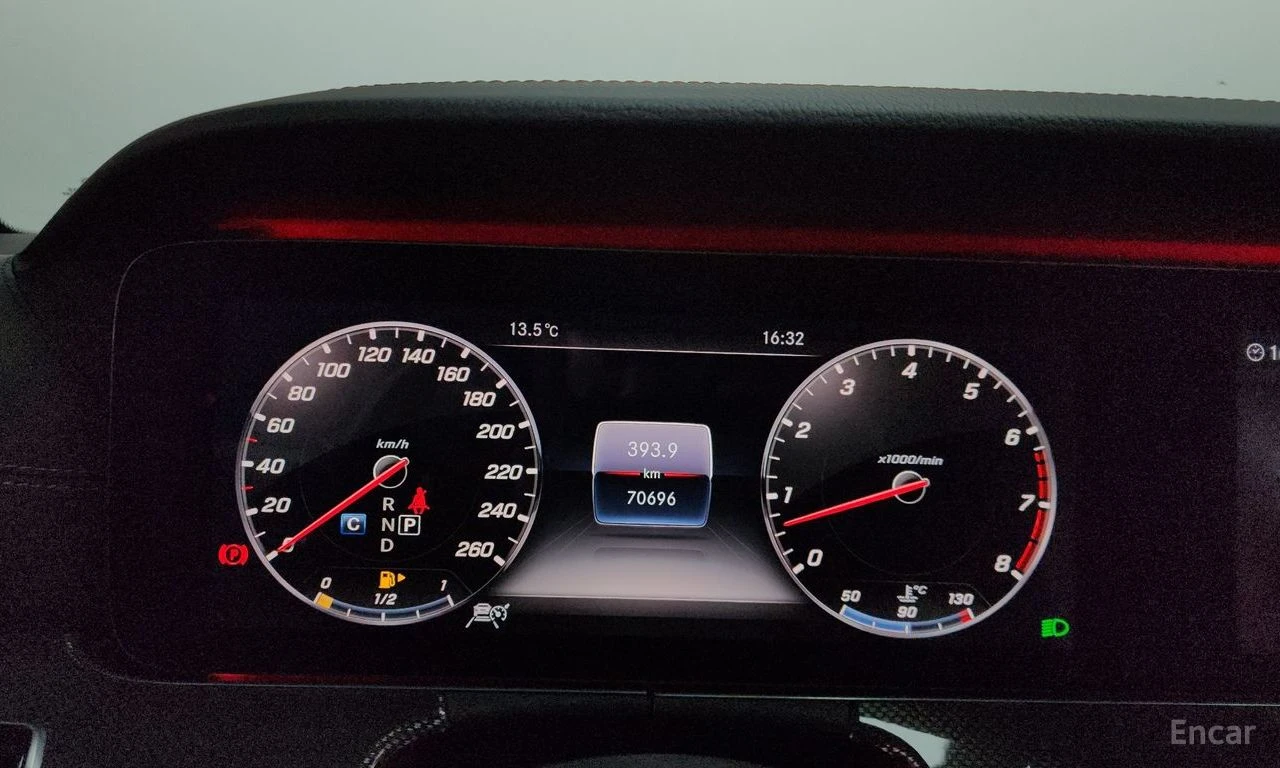 Mercedes-Benz E 450 AMG* LINE* 4MATIC* BURMESTER* ОБДУХВАНЕ* ДИСТРОНИК, снимка 9 - Автомобили и джипове - 56045783