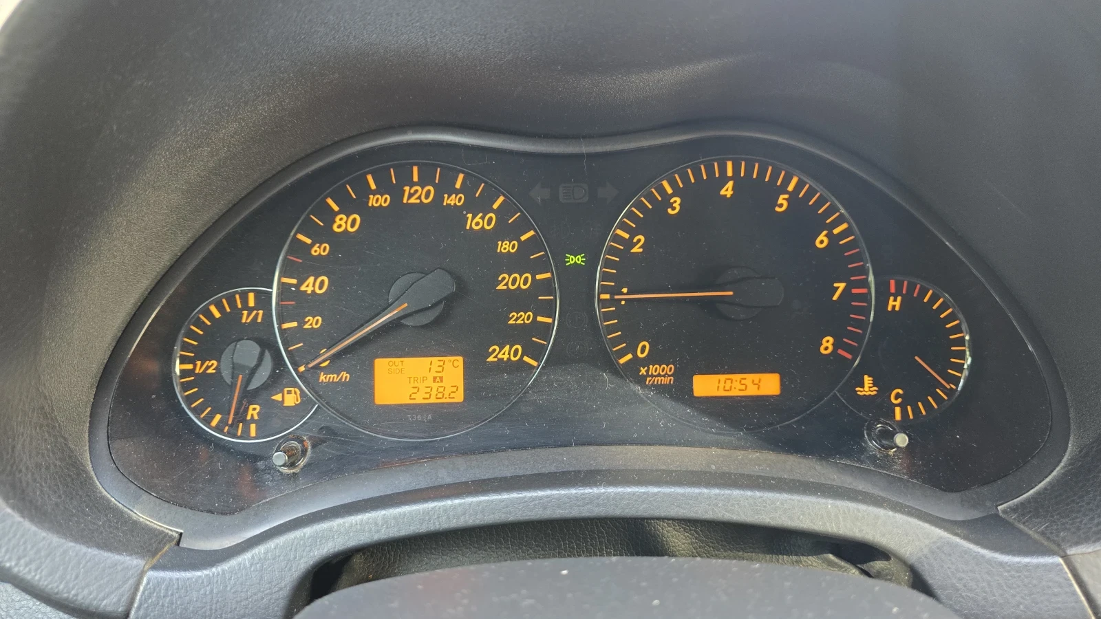 Toyota Avensis, снимка 2 - Автомобили и джипове - 56192472