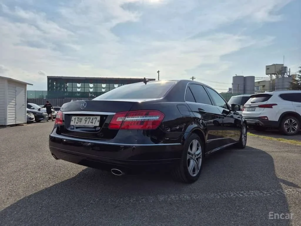 Mercedes-Benz E 300 * E300 Avangard * ЦЕНА ДО БГ, снимка 6 - Автомобили и джипове - 56303356