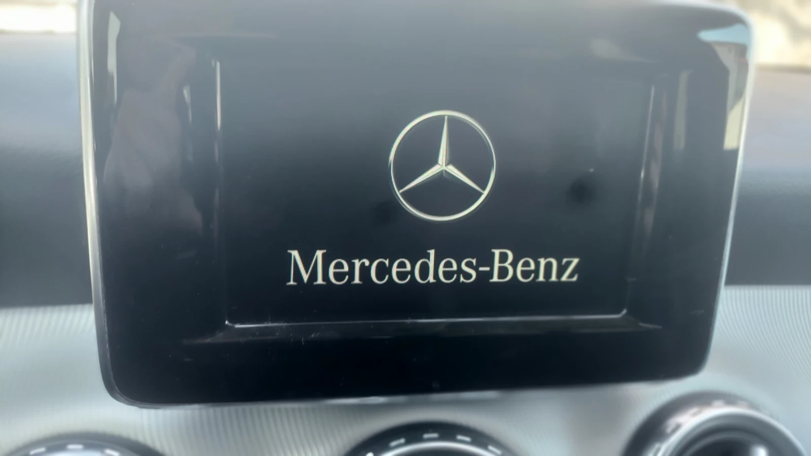 Mercedes-Benz GLA 220, снимка 16 - Автомобили и джипове - 53937265