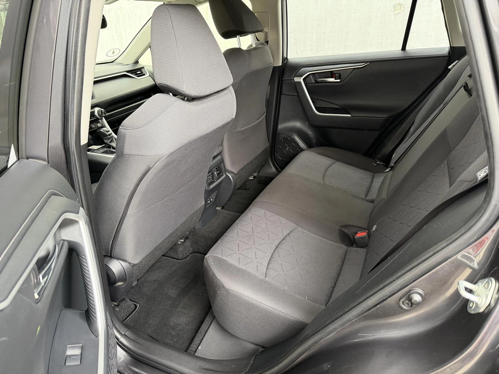 Toyota Rav4, снимка 9 - Автомобили и джипове - 53950347