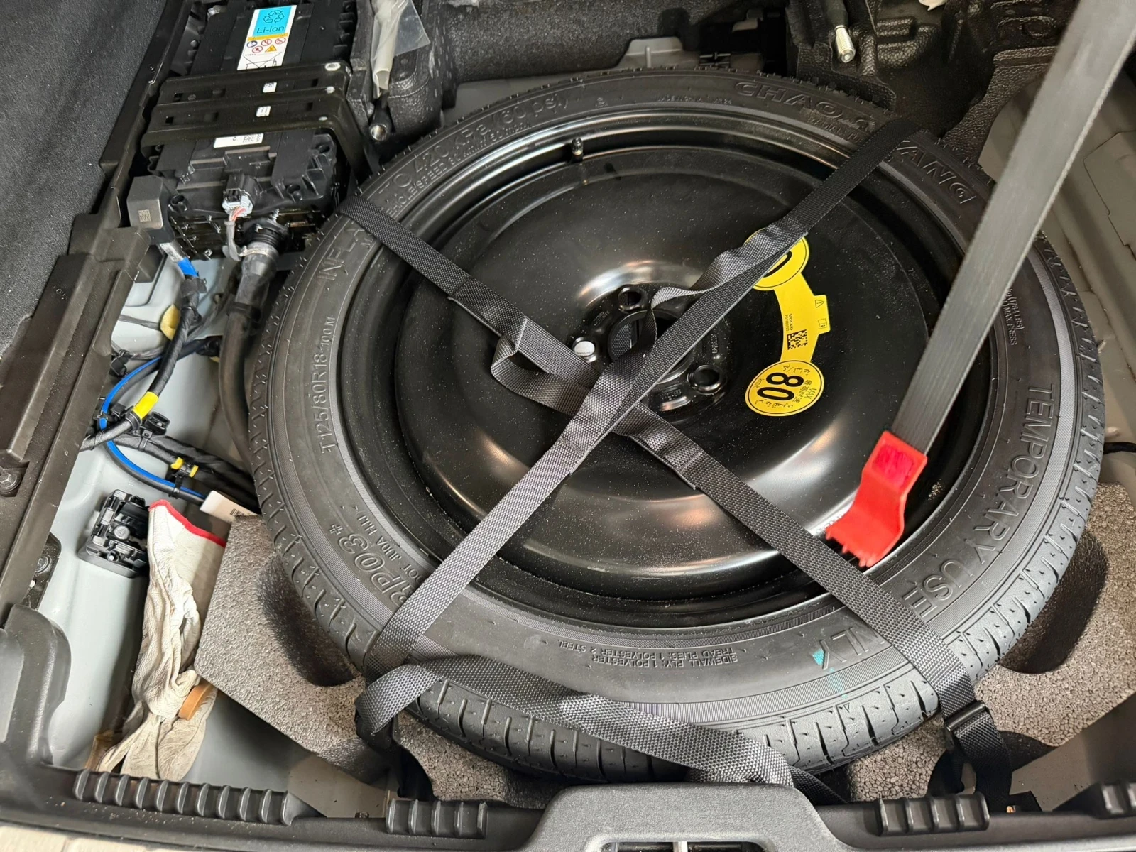 Volvo XC60 B4 AWD automatico Ultimate Dark, снимка 8 - Автомобили и джипове - 53976025