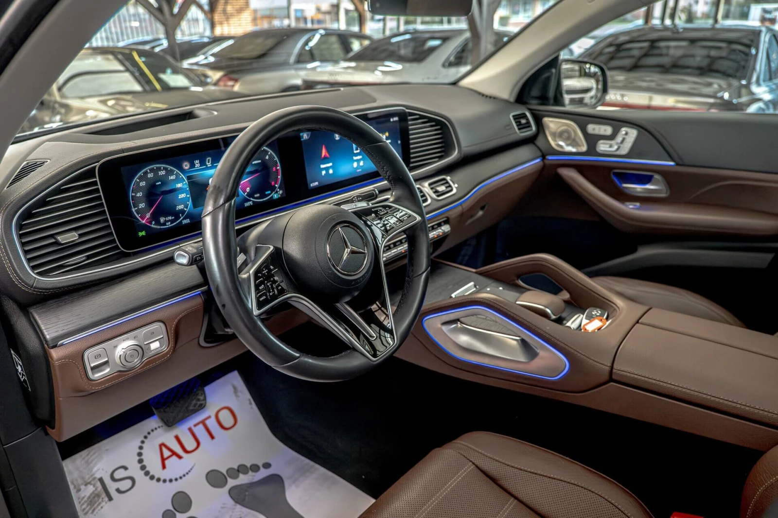 Mercedes-Benz GLE 300 AMG/Coupe/Burmester/Панорама/HuD/Камера 360/Обдухв, снимка 7 - Автомобили и джипове - 54184857