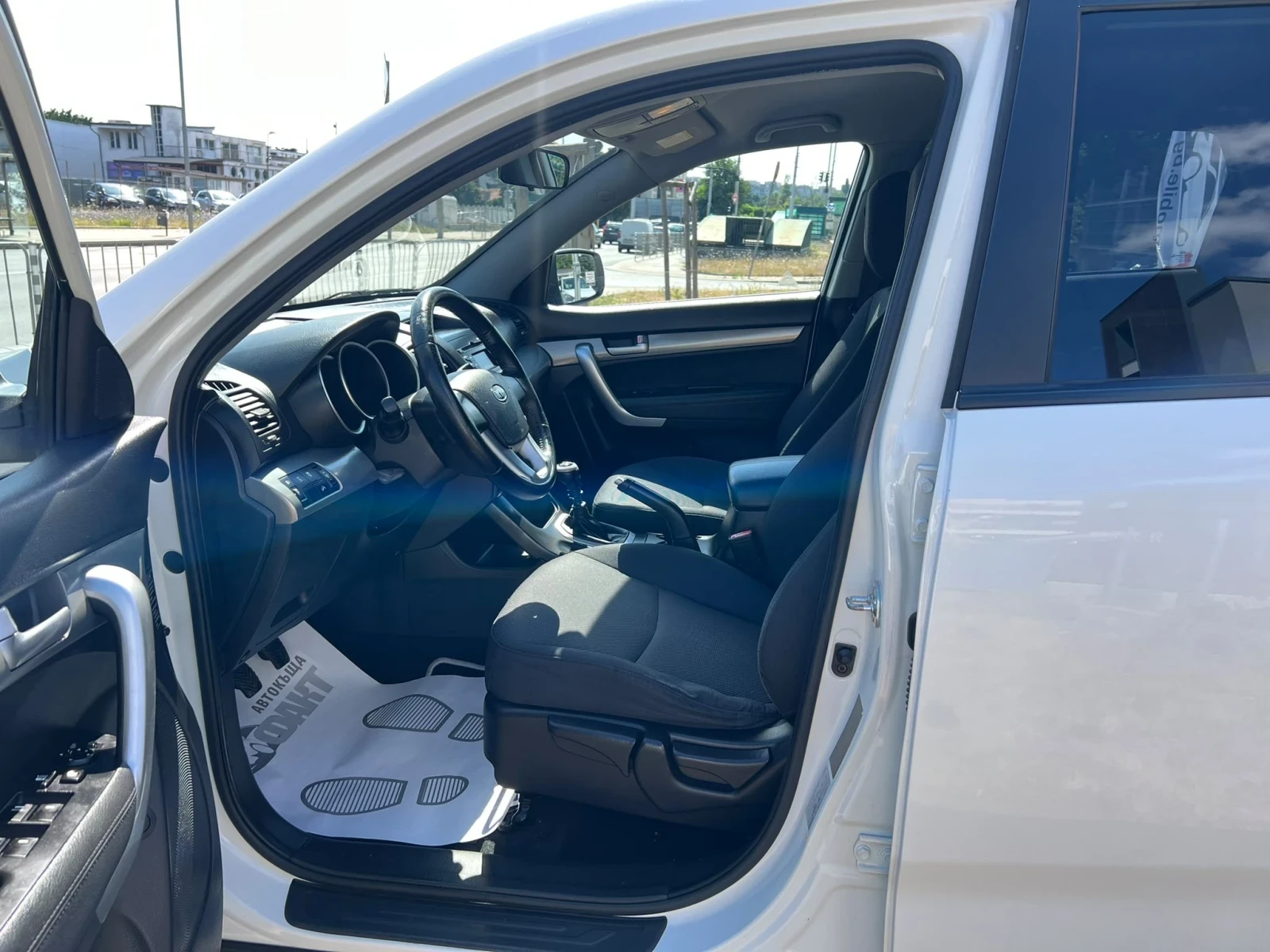Kia Sorento 2.2CRDi/4x4, снимка 8 - Автомобили и джипове - 55427864