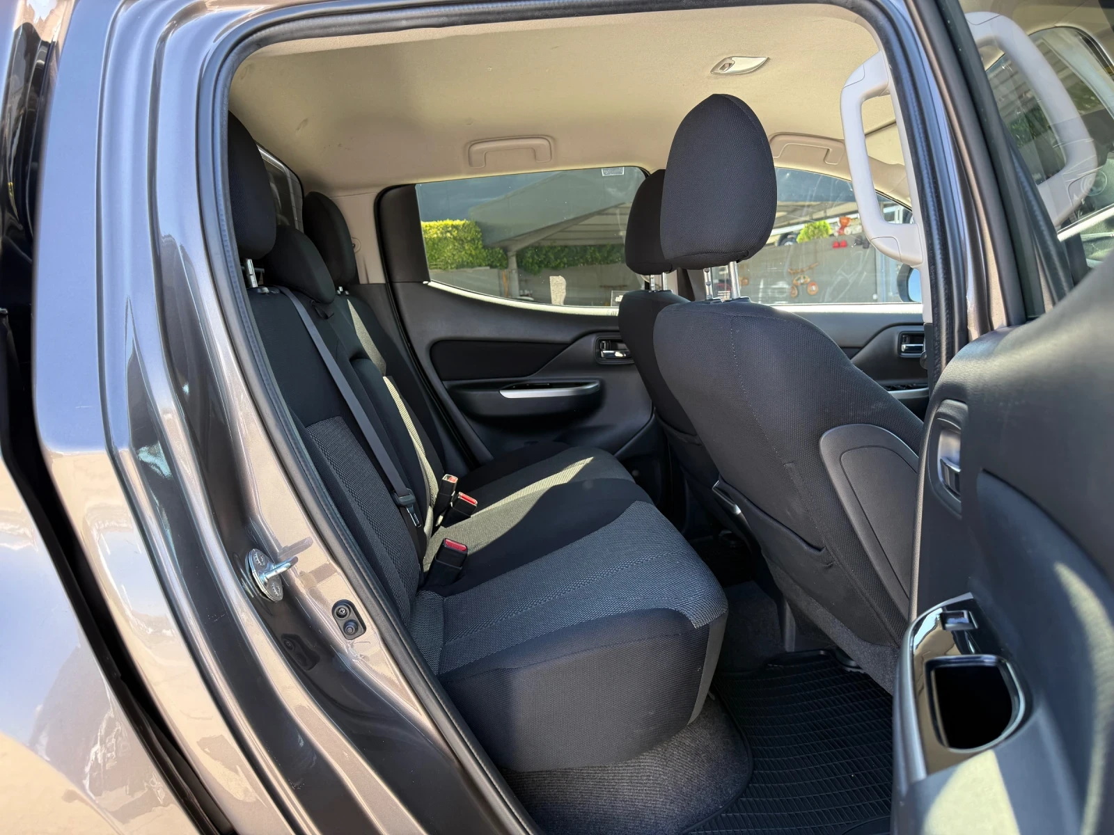 Mitsubishi L200 2.3D в Гаранция / 4х4 , снимка 11 - Автомобили и джипове - 55471364