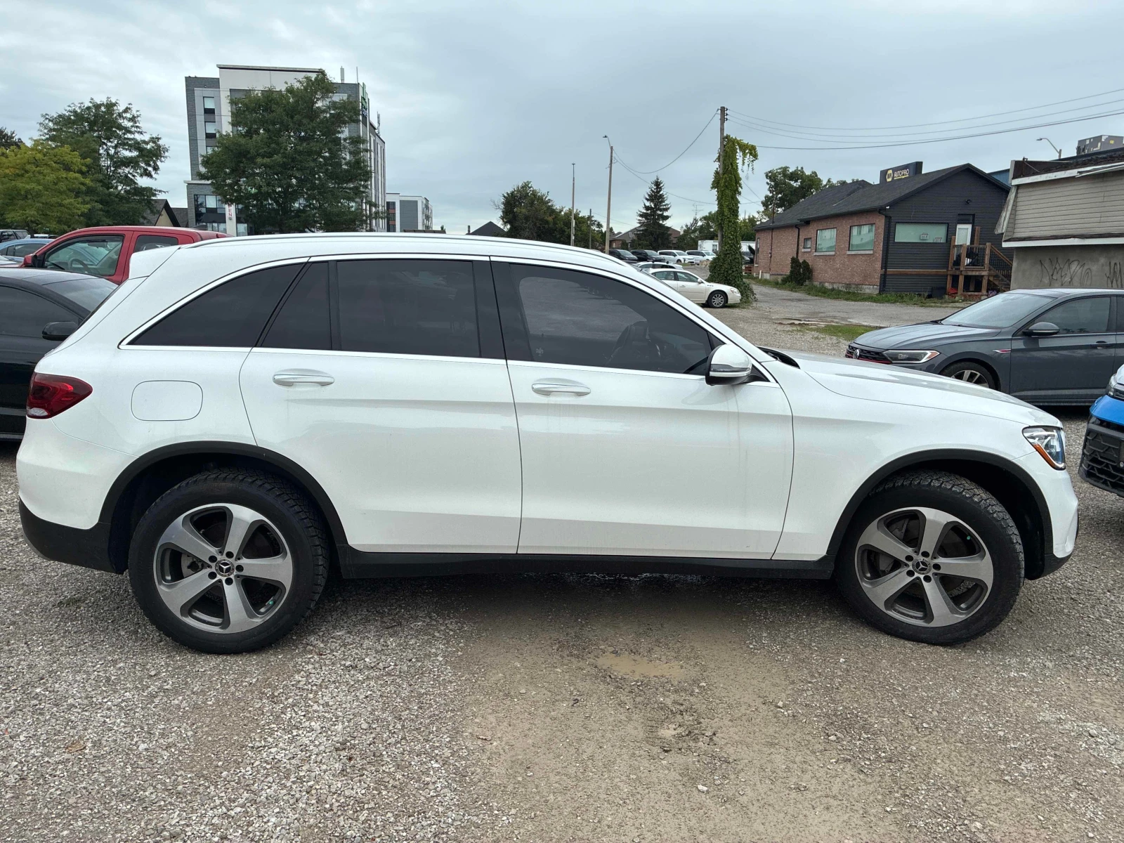 Mercedes-Benz GLC * 300 * CARFAX * ОПЦИЯ ЗА ФИНАНСИРАНЕ , снимка 3 - Автомобили и джипове - 55986761