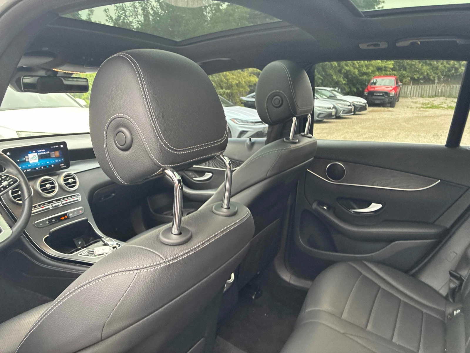 Mercedes-Benz GLC * 300 * CARFAX * ОПЦИЯ ЗА ФИНАНСИРАНЕ , снимка 17 - Автомобили и джипове - 55986761