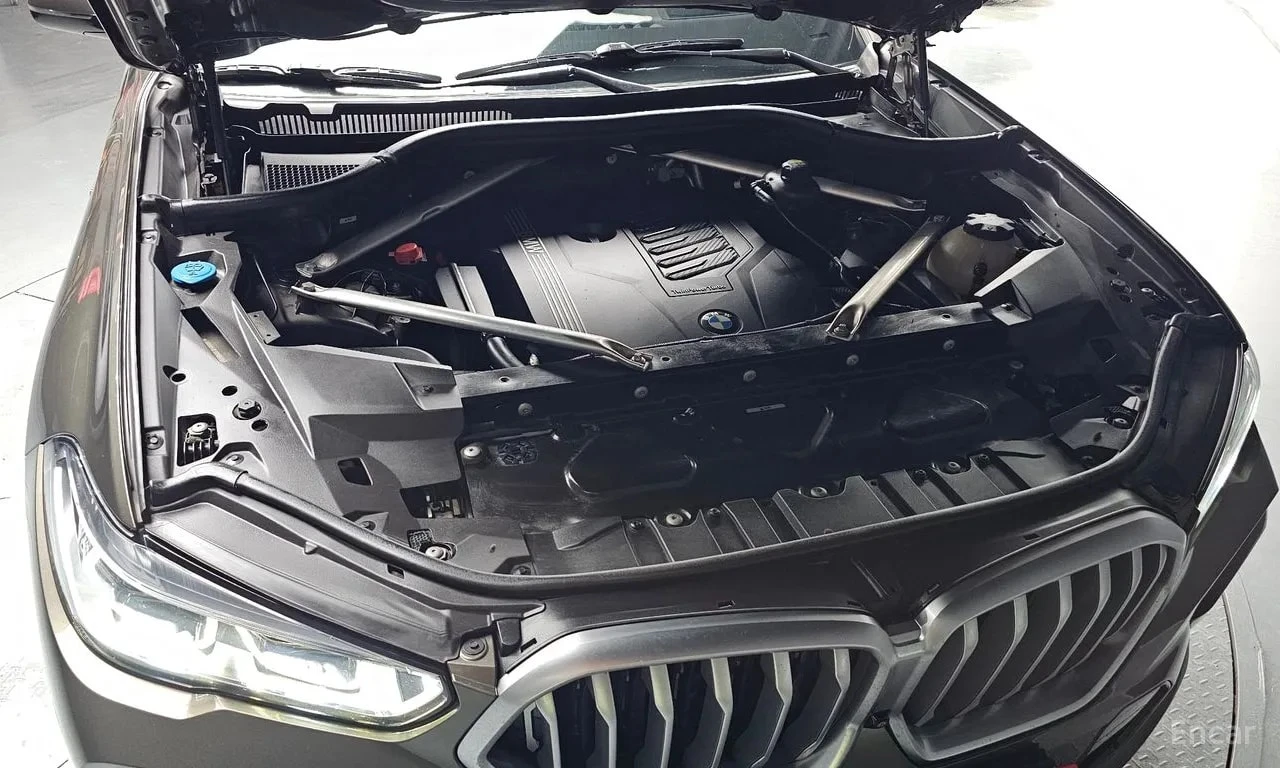 BMW X6 xDrive40i M Sport/ДИСТР/ОБДУХ/ХЕДЪП/ЛАЗЕРИ/МАСАЖ, снимка 6 - Автомобили и джипове - 56005323