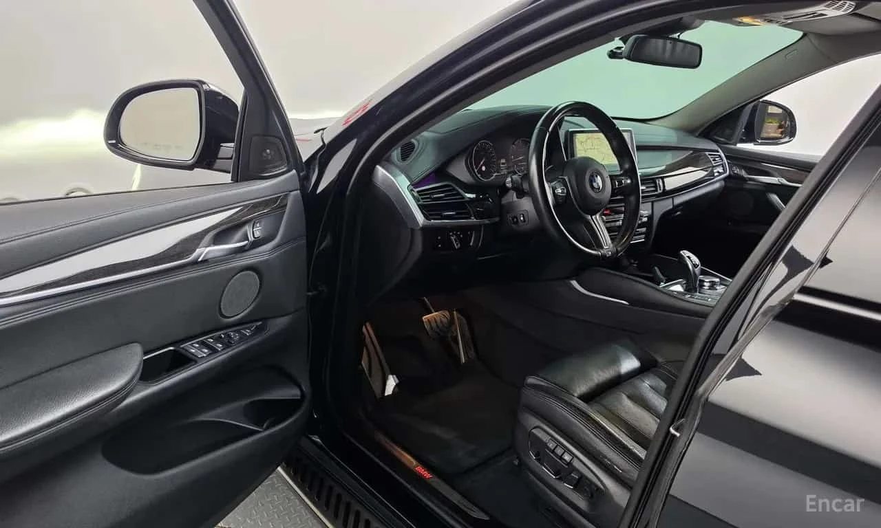 BMW X6 * xDrive 40d * М пакет * Обдухване * Head Up * , снимка 10 - Автомобили и джипове - 56185362