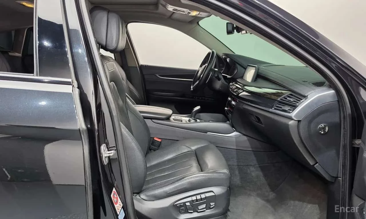 BMW X6 * xDrive 40d * М пакет * Обдухване * Head Up * , снимка 11 - Автомобили и джипове - 56185362