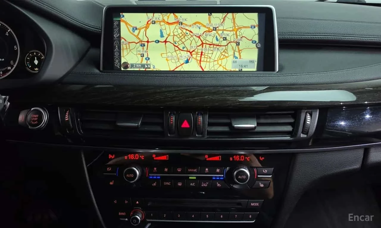 BMW X6 * xDrive 40d * М пакет * Обдухване * Head Up * , снимка 14 - Автомобили и джипове - 56185362