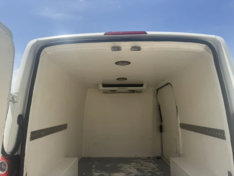 VW Crafter KLIMA, HLADILEN, 283000KM!!!, снимка 16 - Бусове и автобуси - 51366347