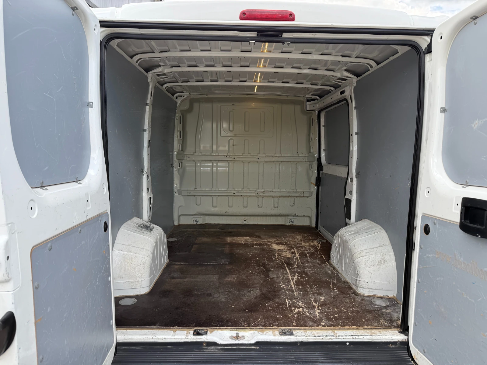 Peugeot Boxer 2.2HDI 131кс РЕАЛНИ 126000км ! ! КЛИМАТИК, снимка 14 - Бусове и автобуси - 54426599