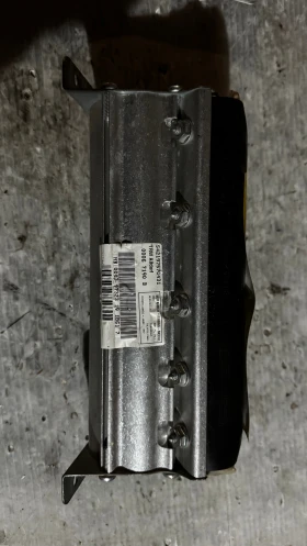 Аirbag за Mercedes W210 - 542197570431 / 00067190 B