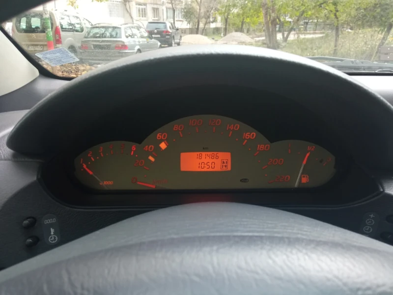 Mercedes-Benz A 190, снимка 2 - Автомобили и джипове - 47992631