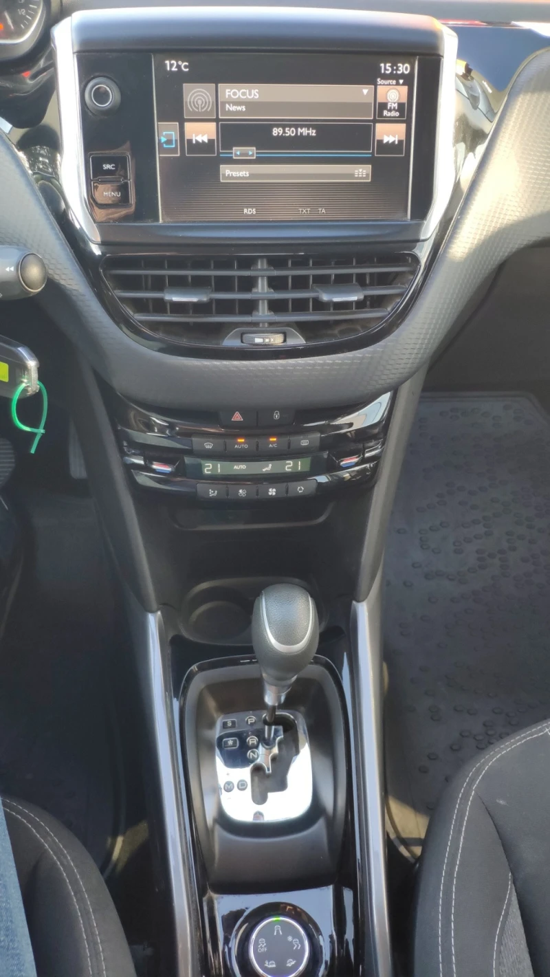 Peugeot 2008 ACTIVE 1.2 e-THP 110 EAT6 STT EURO 6, снимка 7 - Автомобили и джипове - 48537078