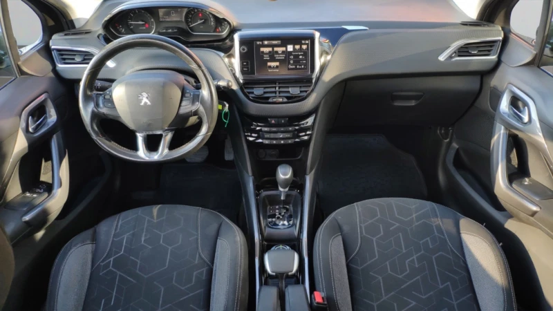 Peugeot 2008 ACTIVE 1.2 e-THP 110 EAT6 STT EURO 6, снимка 5 - Автомобили и джипове - 48537078