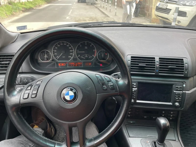 BMW 320, снимка 5 - Автомобили и джипове - 52365296