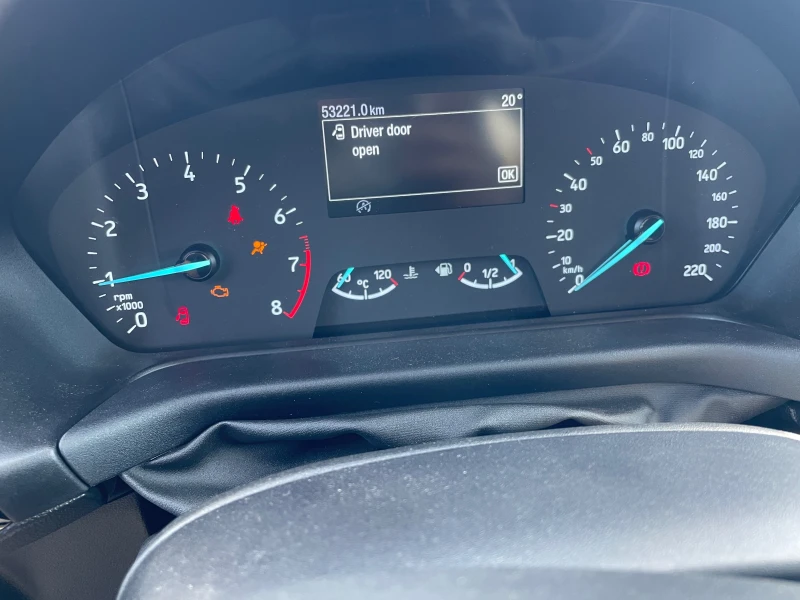 Ford Fiesta 1.1 Ti-VCTi, снимка 9 - Автомобили и джипове - 50058988