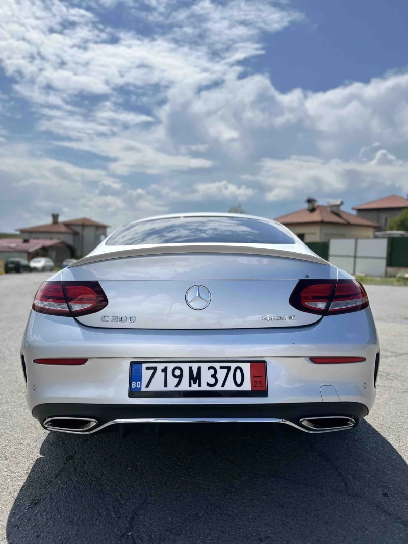 Mercedes-Benz C 300 4 MATIC, снимка 8 - Автомобили и джипове - 52390391