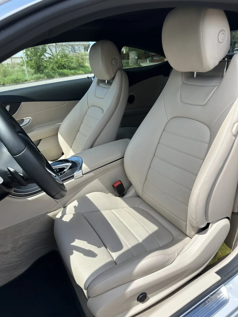 Mercedes-Benz C 300 4 MATIC, снимка 13 - Автомобили и джипове - 52390391
