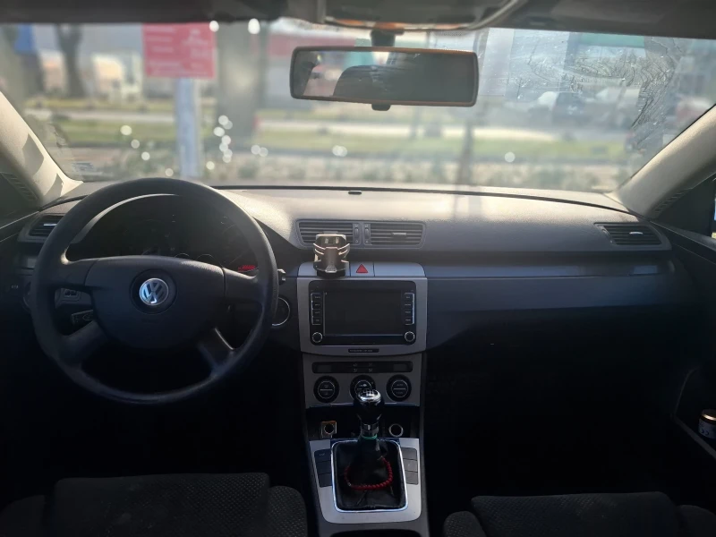 VW Passat, снимка 7 - Автомобили и джипове - 52944293