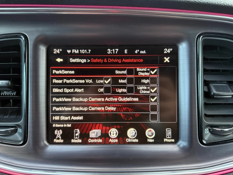 Dodge Challenger SXT, снимка 15 - Автомобили и джипове - 53538829