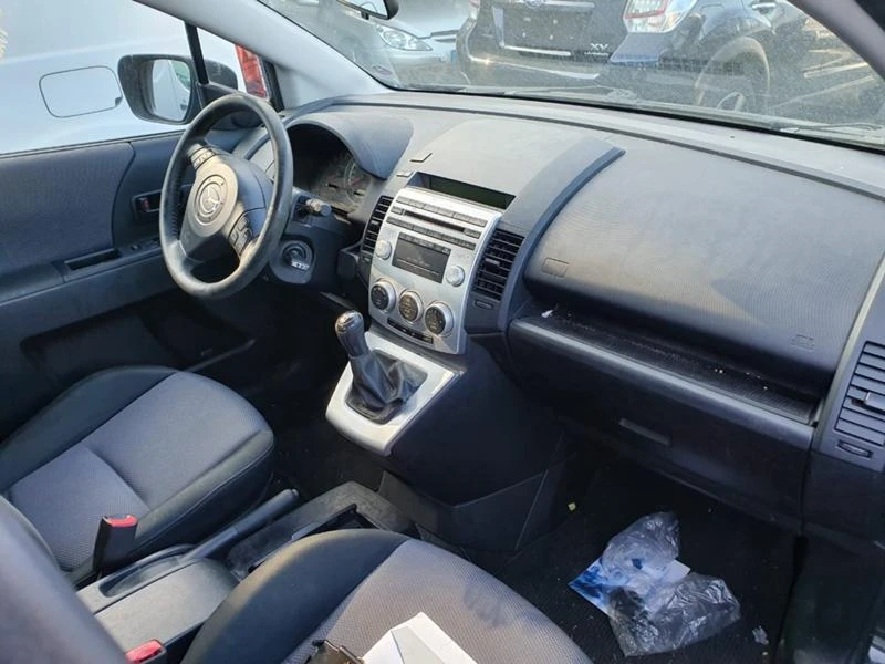 Mazda 5 2.0 CD, снимка 5 - Автомобили и джипове - 48320358