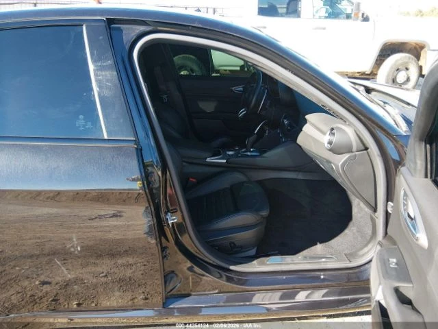 Alfa Romeo Giulia VELOCE AWD, снимка 7 - Автомобили и джипове - 53708625