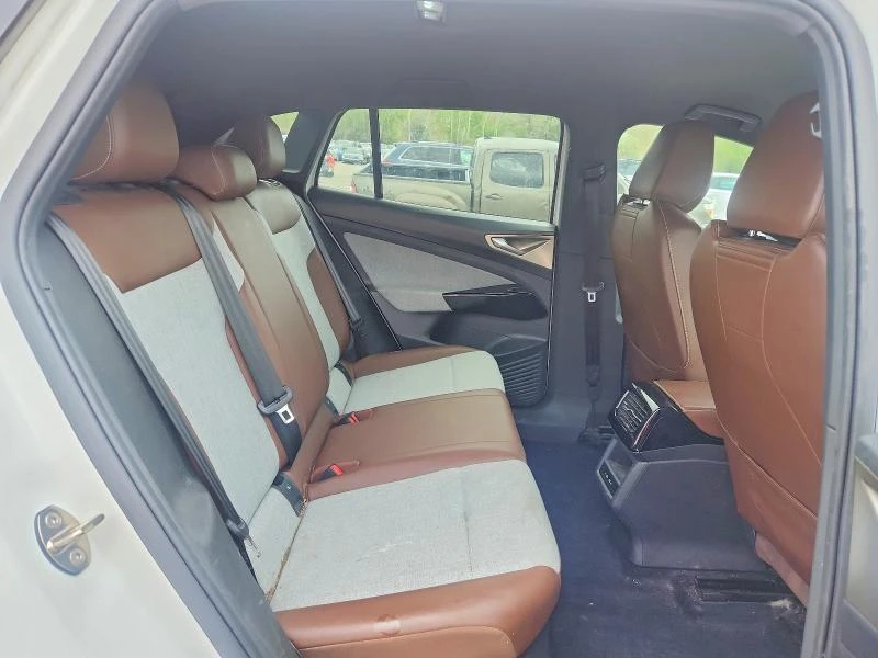 VW ID.4 Pro, снимка 11 - Автомобили и джипове - 55627323