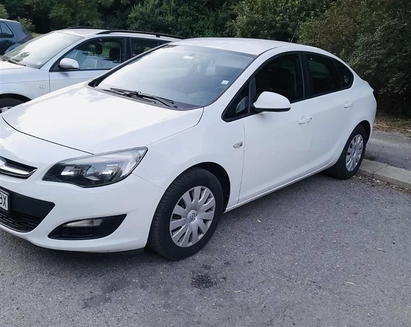 Opel Astra, снимка 12 - Автомобили и джипове - 55674726
