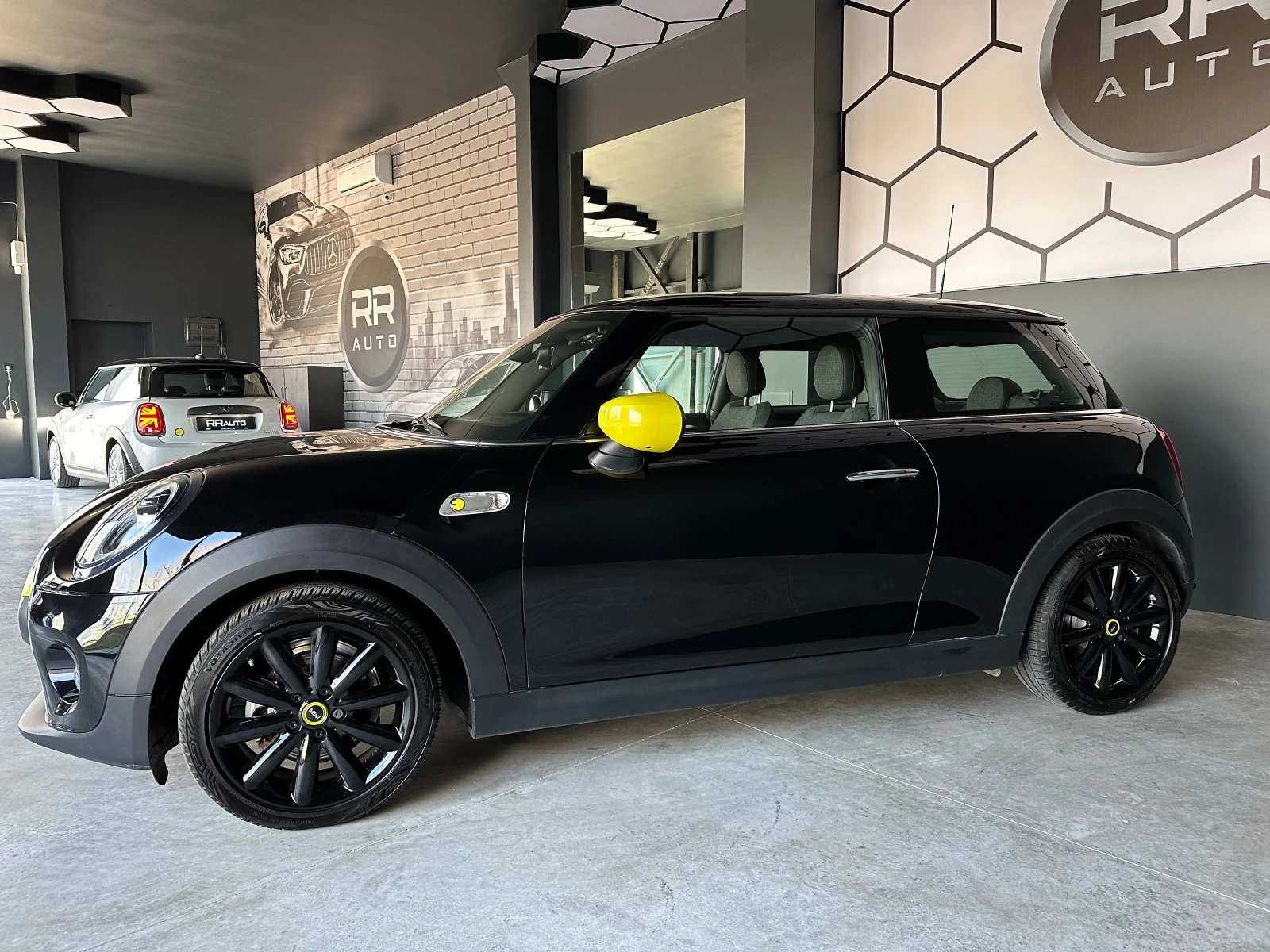 Mini Cooper Electric SE - изображение 5