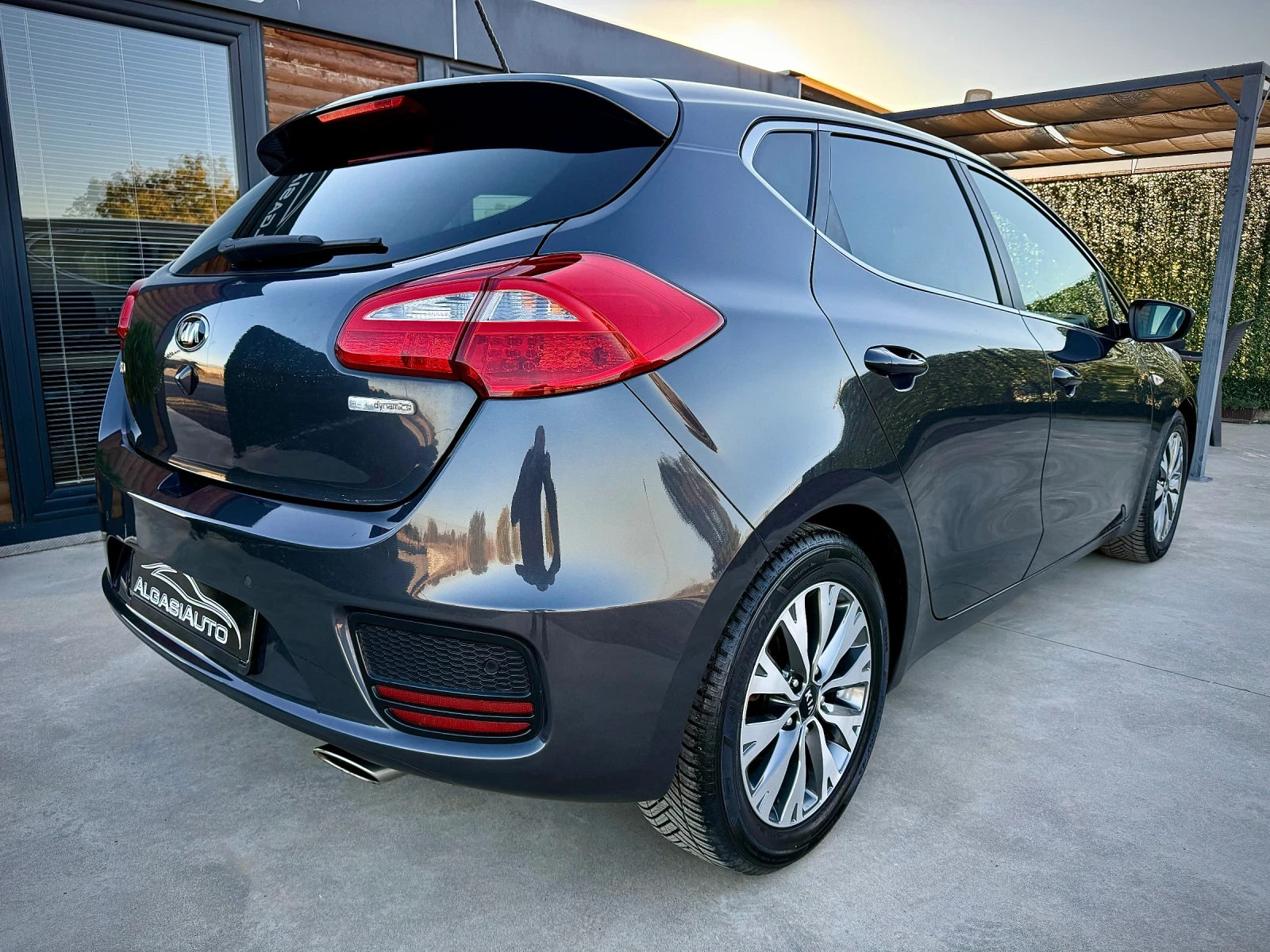 Kia Ceed 1.4 MPI * LED* NAVI* Facelift - изображение 4