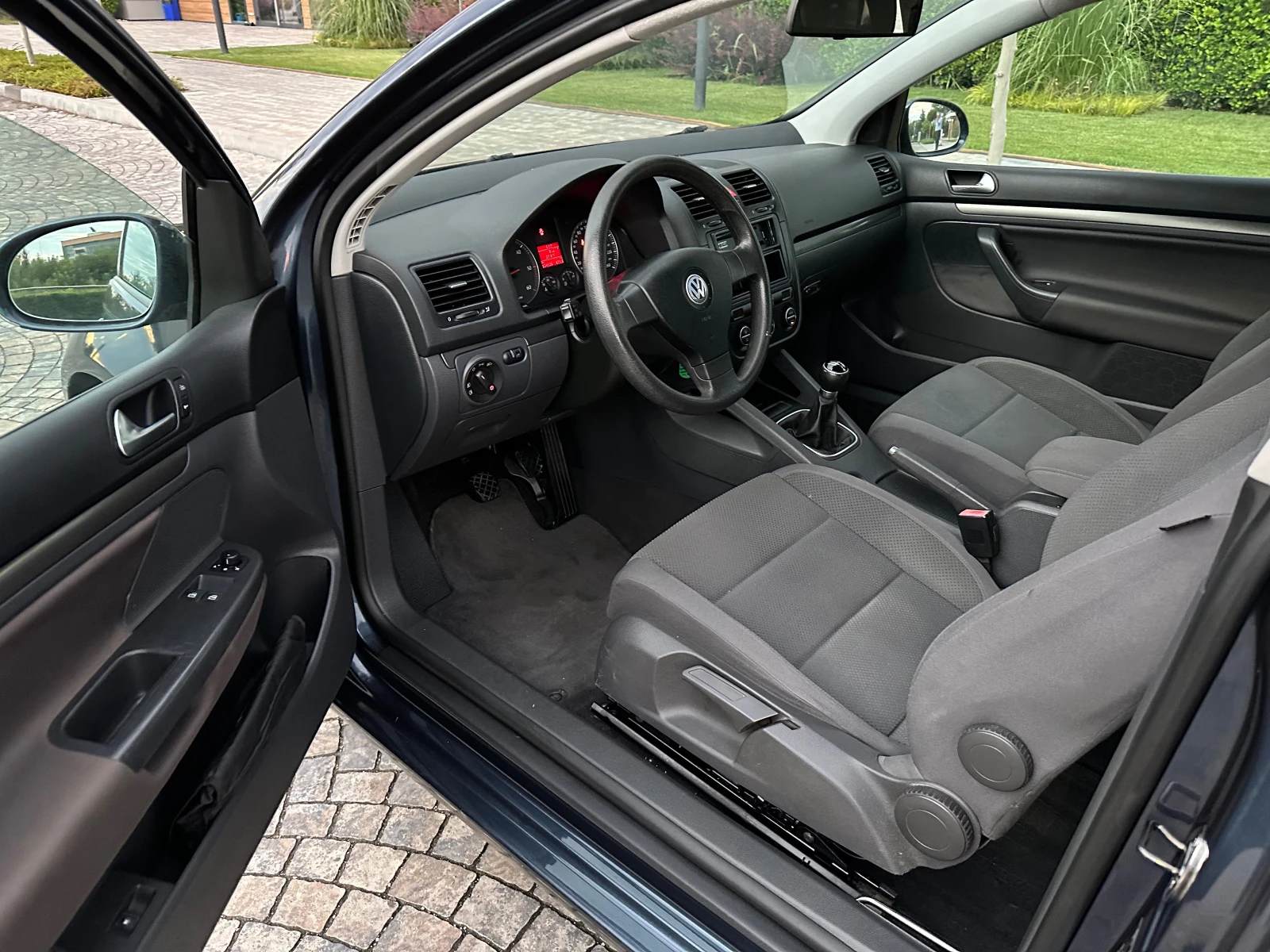 VW Golf 1.9TDI 105p.s. УНИКАТ - изображение 9